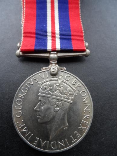 1939/1945 WAR MEDAL