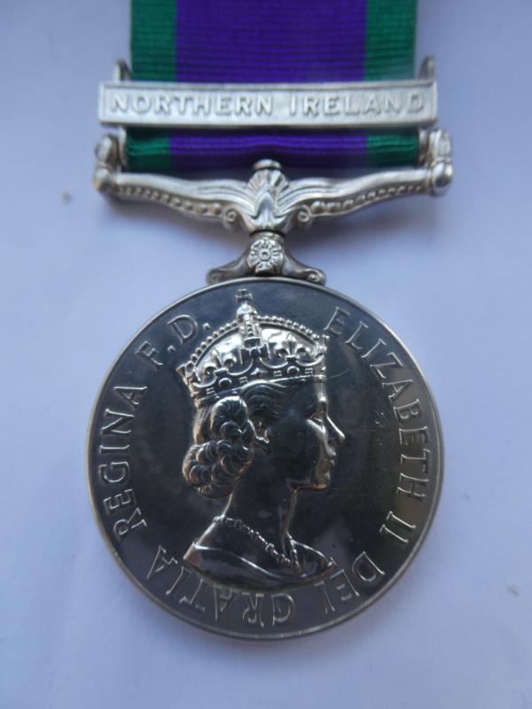 CAMPAIGN SERVICE MEDAL-NORTHERN IRELAND-TO HUNT-PRICE OF WALES OWN REGIMENT OF YORKSHIRE