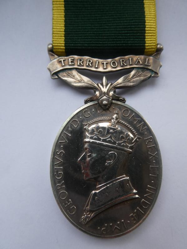 TERRITORIAL EFFICIENCY MEDAL-GEORGE VI-TO BOMBADIER ROBINSON-ROYAL ARTILLERY