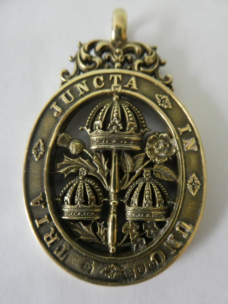 THE MOST HONOURABLE ORDER OF THE BATH (C B ) CIVIL DIVISION BREAST BADGE